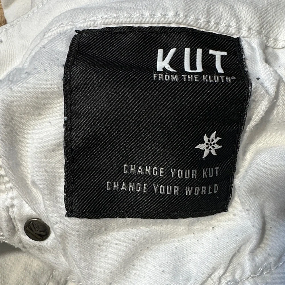 Kut from the Kloth Women's White Cutoff Jean Shorts Size 6 - Picture 4 of 6